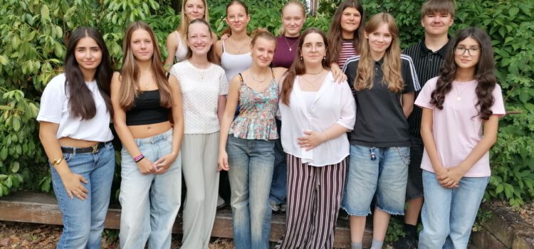 Tutorenschulung im Jugendhaus St. Kilian – Engagement für einen gelungenen Schulstart Tutorenschulung im Jugendhaus St. Kilian – Engagement für einen gelungenen Schulstart