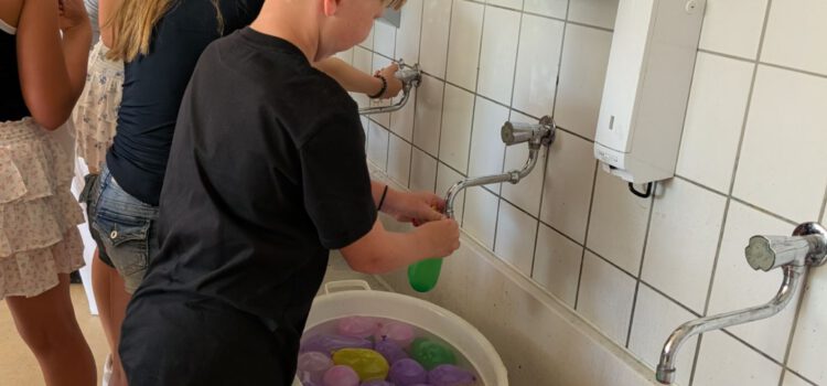 Gelungener Abschluss für die Klasse 5b Gelungener Abschluss für die Klasse 5b